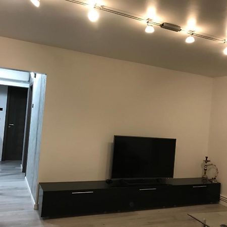 Elegant & Silver Luxury Apartament Craiova Kültér fotó