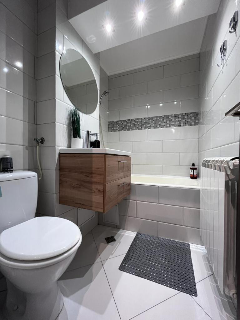 Elegant & Silver Luxury Apartament Craiova Kültér fotó